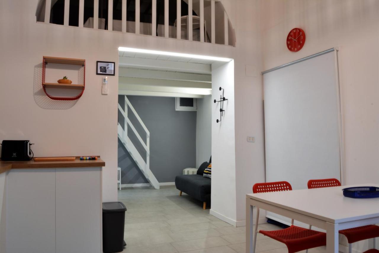 Dock33 - Comfort Loft In Catania Center エクステリア 写真